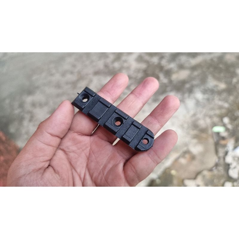 Ray Nhựa 20mm Gắn Ná Cao Su