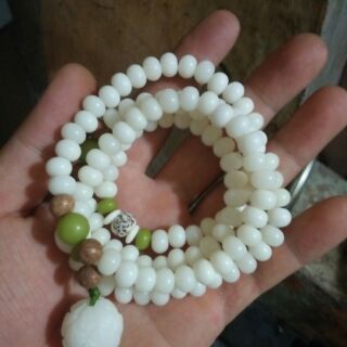 Bồ đề ngọc bích
