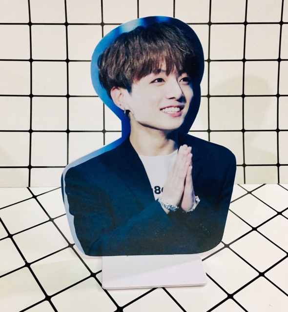 Tượng standee BTS để bàn