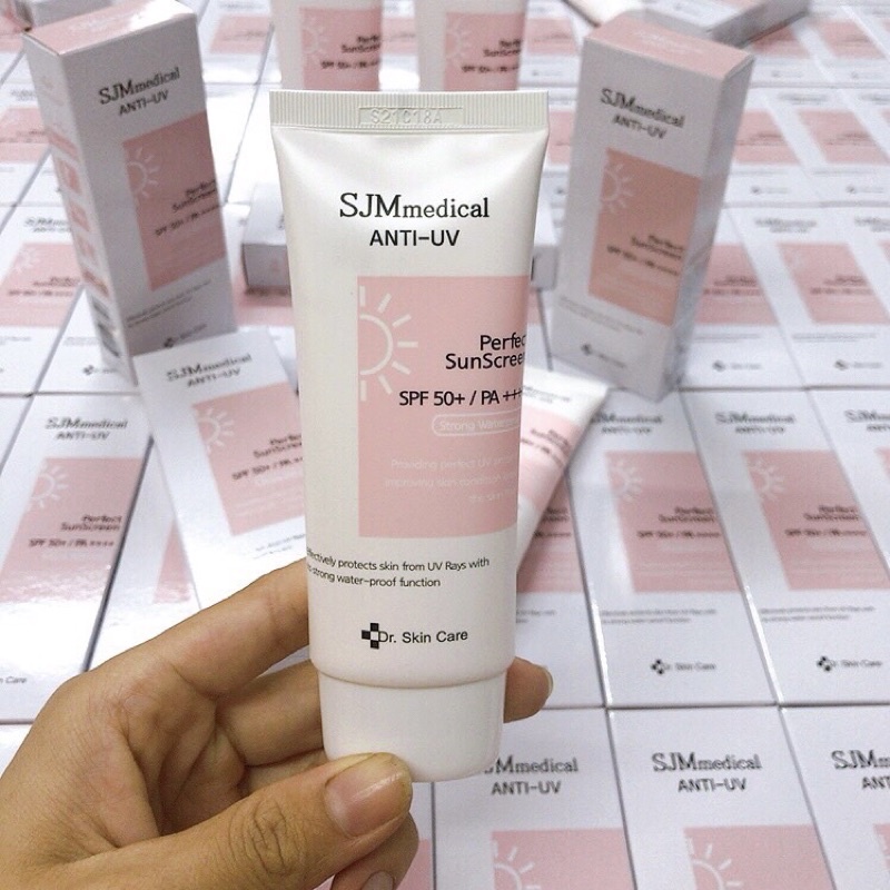 Kem chống nắng hàn quốc kiềm dầu nâng tone SJM Medical Anti UV Perfect Sunscreen SPF 50+/ PA+++ 60ml | BigBuy360 - bigbuy360.vn