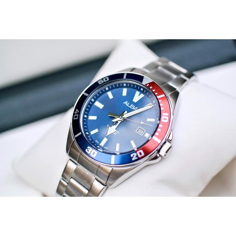 ĐỒNG HỒ NAM CHÍNH HÃNG SEIKO ALBA AG8J39X1 phiên bản Pepsi với tông xanh đỏ chủ đạo đặc trưng L
