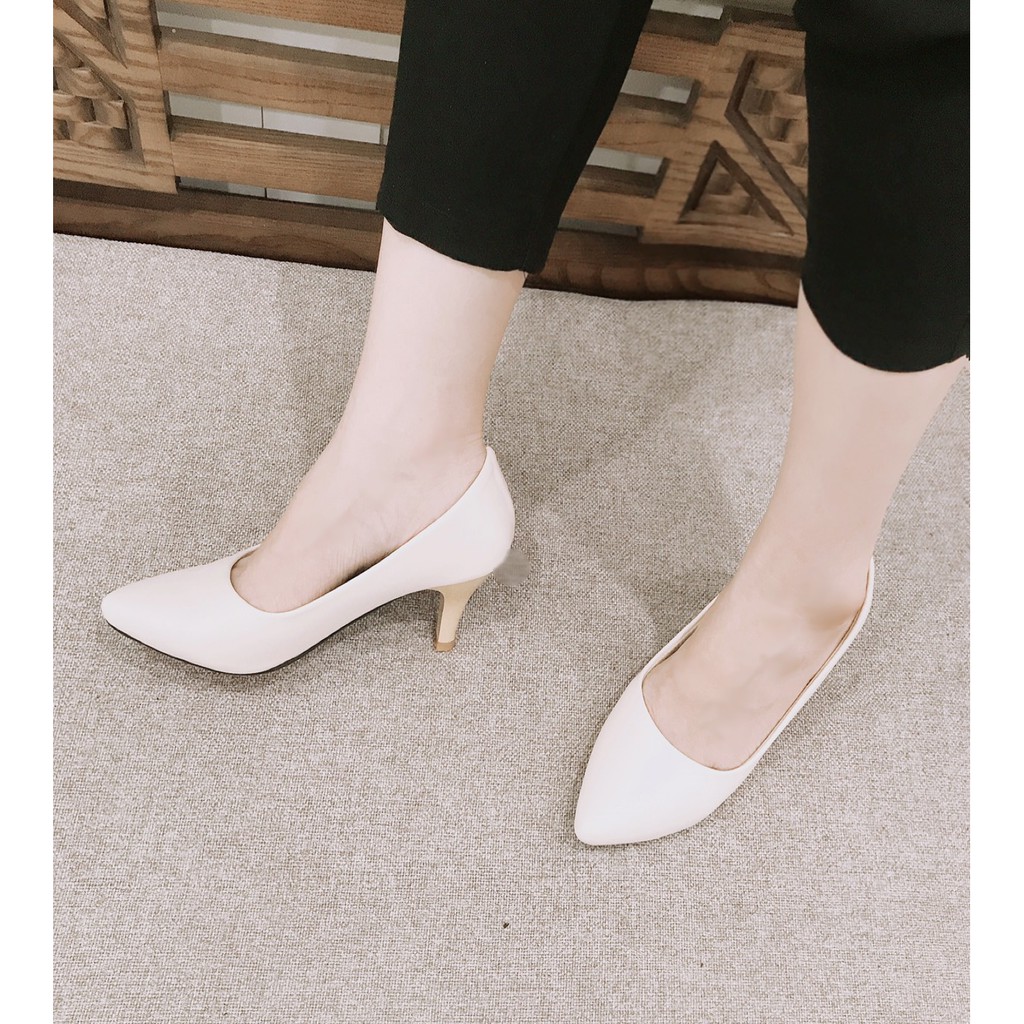 Cao gót công sở trơn 5 phân màu kem và đen LCC1