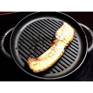 Chảo gang nướng chống dính Vạn Lợi 27cm làm các món nướng BBQ