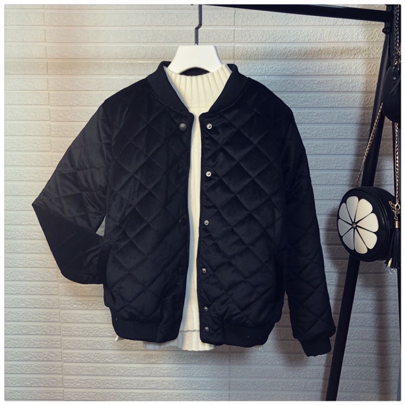 Áo khoác bomber trám nhung