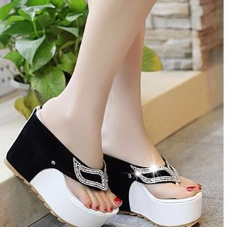 Dép kẹp đế xuồng hình mắt mèo