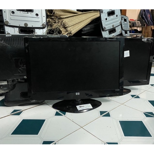 Màn hình 20 inch rất đẹp giá rẻ đủ dây cáp nguồn | BigBuy360 - bigbuy360.vn