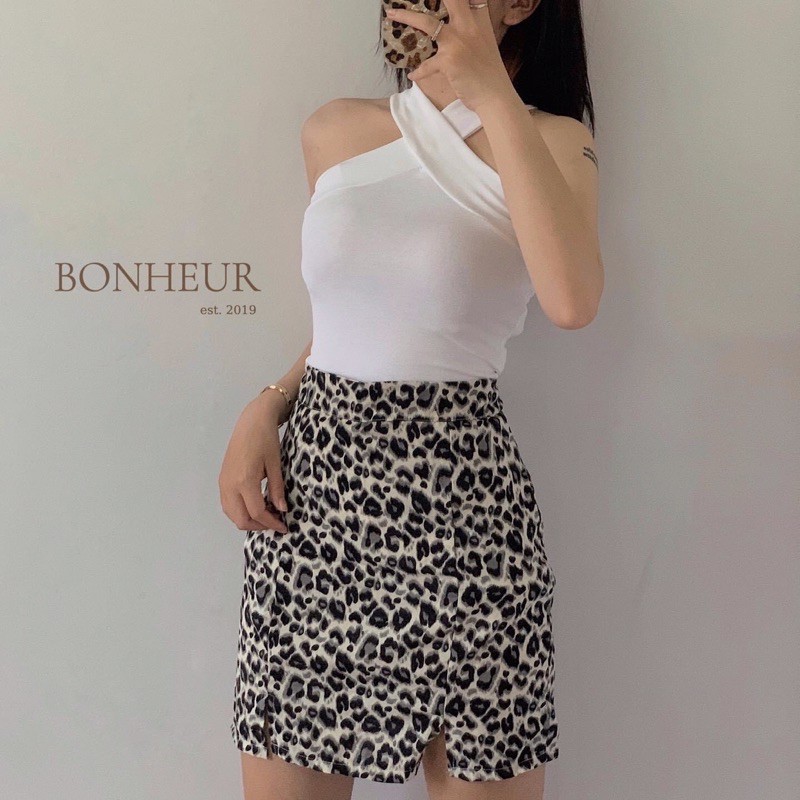 Chân Váy Hoạ Tiết Beo Xẻ Tà Ulzzang | BigBuy360 - bigbuy360.vn