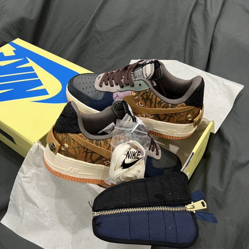 GIÀY AIR AF1 TRAVIS SCOT LAI AU