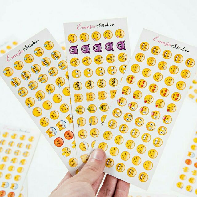 1 tấm sticker mặt hình cảm xúc