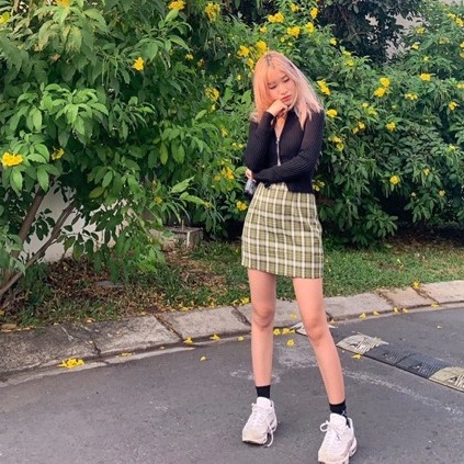 Chân váy caro nữ vải kate dáng bút chì màu xanh chuối