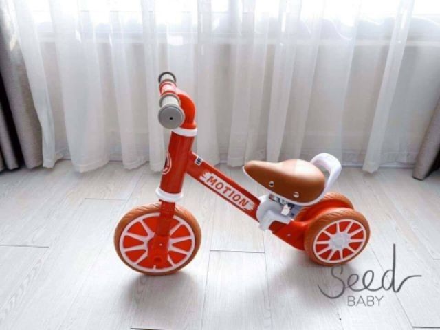 Xe chòi chân có bàn đạp MOTION - SEED BABY