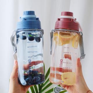 Bình Nước Thể Thao Bằng Nhựa Dung Tích Lớn Chống Sốc Chịu Nhiệt Tốt Có Ống Hút Tiện Dụng