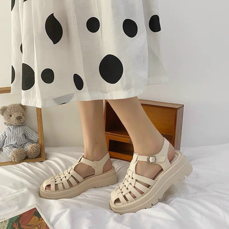 Sandal rọ Quảng Châu chất nhựa đúc cao cấp đế thô 5p lên chân chất lừ | BigBuy360 - bigbuy360.vn