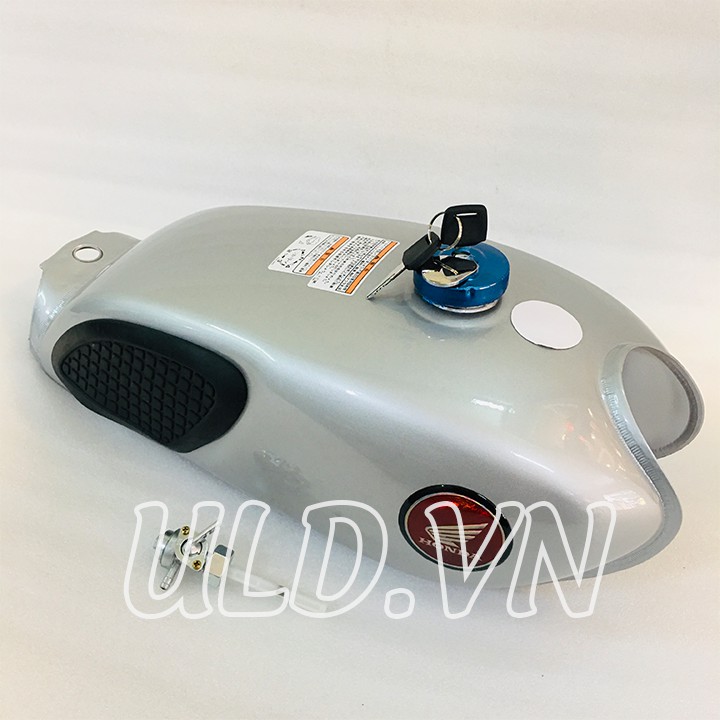 THÙNG XĂNG C L 68 BẠC CÓ NẮP CÓ KHOÁ XĂNG