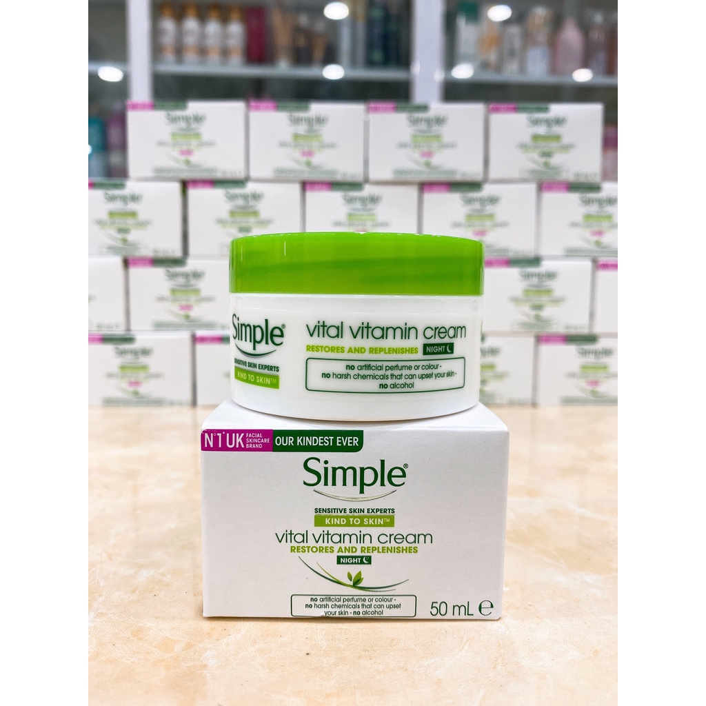 Kem Dưỡng Da Ngày - Đêm Simple Kind To Skin Vital Vitamin 50ml