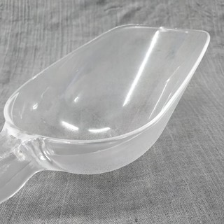 Xúc bột cán nhựa