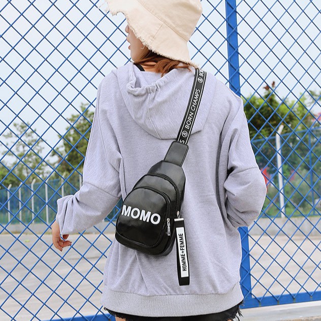 Túi đeo chéo nữ MOMO cực đẹp