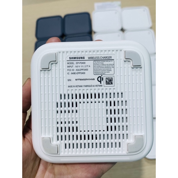 Đế Sạc Không Dây Samsung Chính Hãng. Mã P2400 Sạc Nhanh Không Dây S22 Ultra  S22+ S22 / Cùng Nhiều Thiết Bị Khác