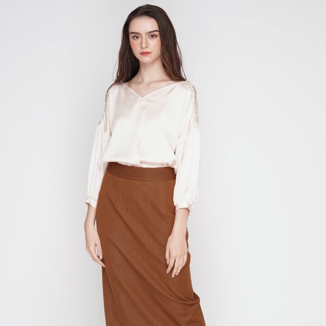 Áo bẹt vai Up To-Seconds