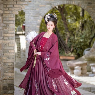 Hán phục / Hỉ phục cổ trang trung hoa, hoạ tiết thêu