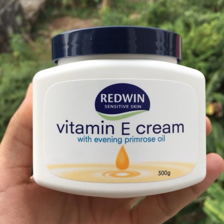 Kem Dưỡng Ẩm Trắng Da Redwin Vitamin E Cream 300g Úc Chính Hãng - Giúp Dưỡng Da Mặt Hết Khô, Nứt Nẻ | BigBuy360 - bigbuy360.vn