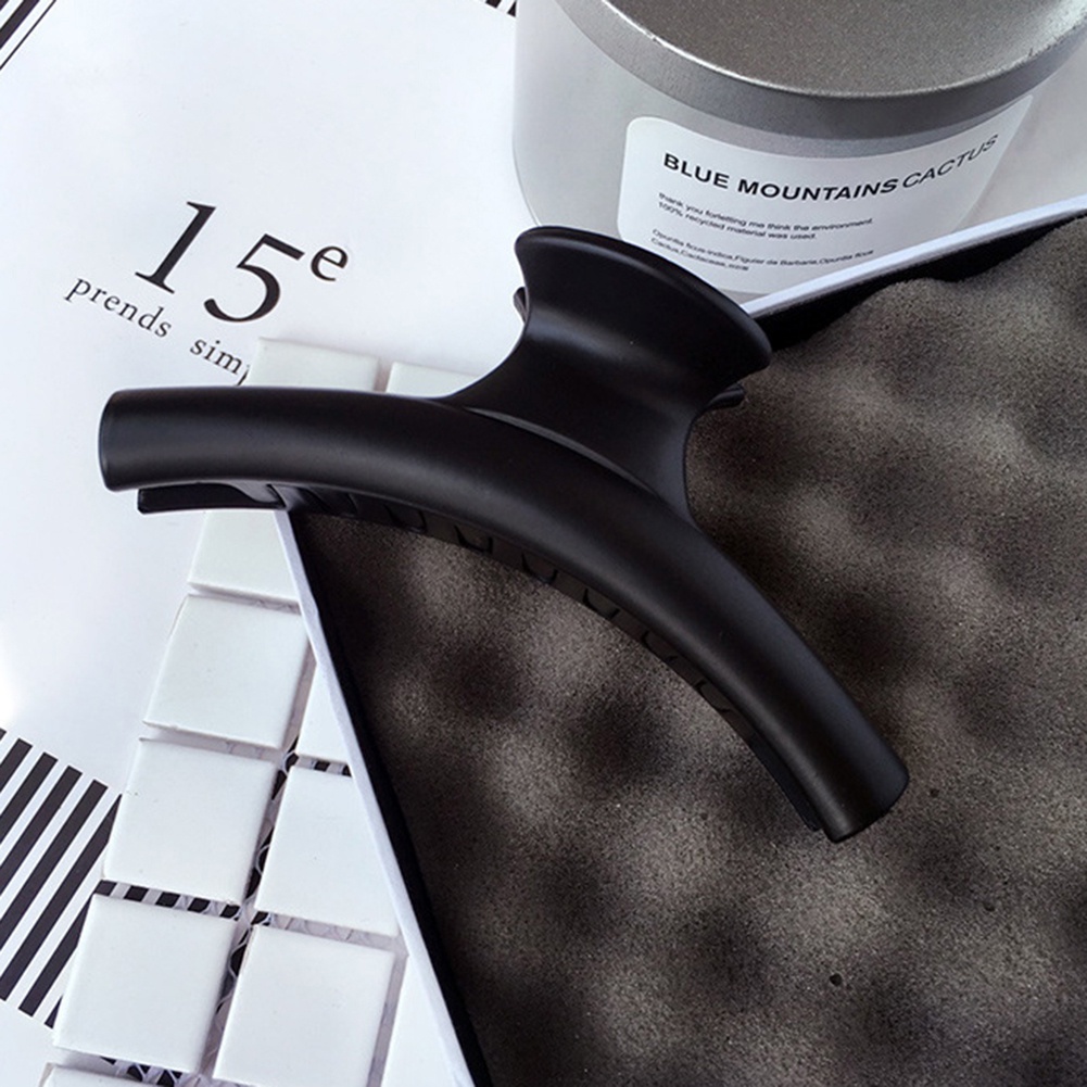 1 kẹp tóc càng cua màu trơn thời trang nữ tính