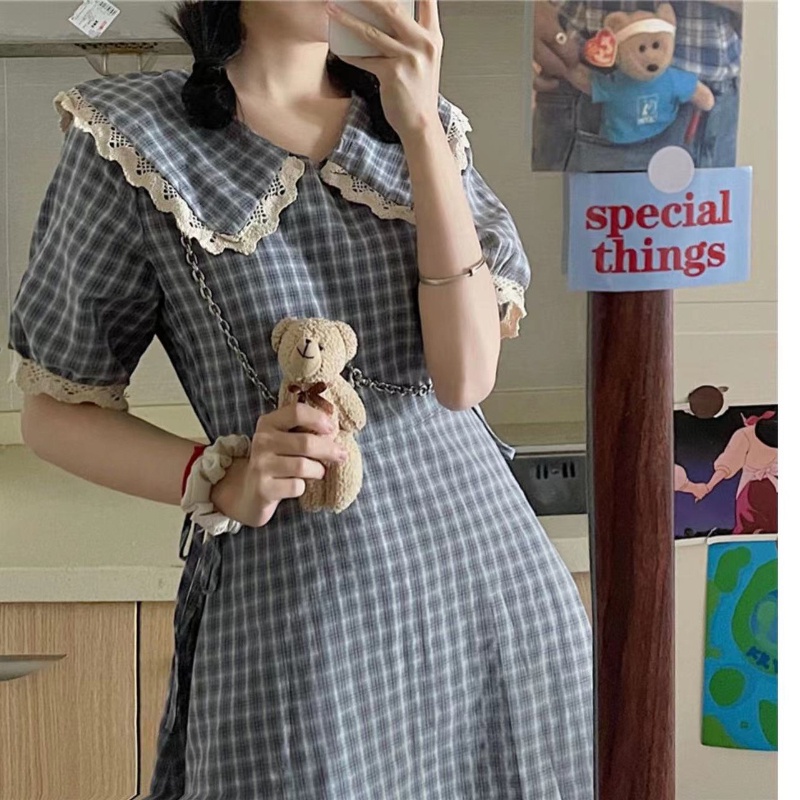 Đầm Perty cổ búp bê họa tiết sọc caro ngọt ngào thời trang mùa hè Hàn Quốc cho nữ