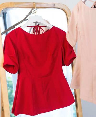 Áo kiểu dáng peplum dây nơ sau AHOLIC A2746