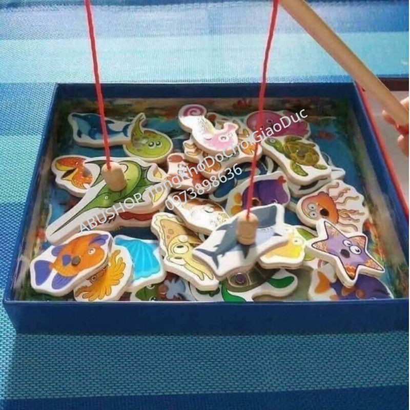 Đồ Chơi Câu Cá Gỗ 32 Cá KÈM BỂ CÁ Bền Đẹp, Sinh Động- Bộ Đồ Chơi Không Thể Thiếu Rèn Tính Kiên Trì, Linh Hoạt Tay Mắt Bé