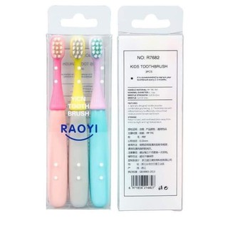 set 3 bàn chải đánh răng xuất dư cho bé lông bàn chải mềm kèm đệm silicon cho bé cắn