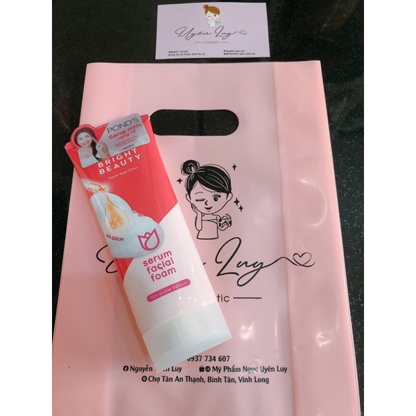 Sữa rửa mặt Pond's