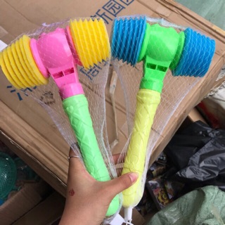 Búa đồ chơi an toàn cho bé