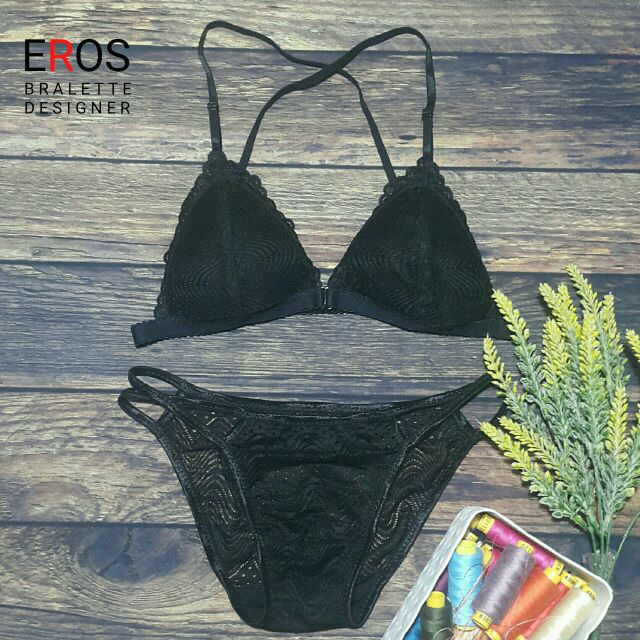Áo lót bralette đen cài trước