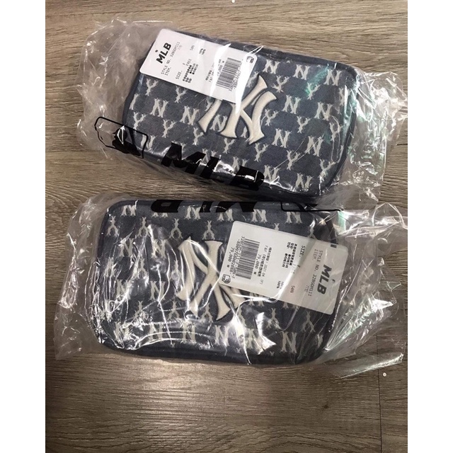 - Túi MLB Monogram đeo chéo chính hãng