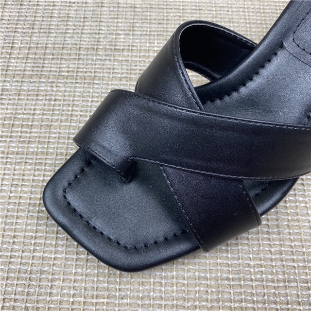 Guốc da cao gót quai chéo Zr . Ảnh thật
