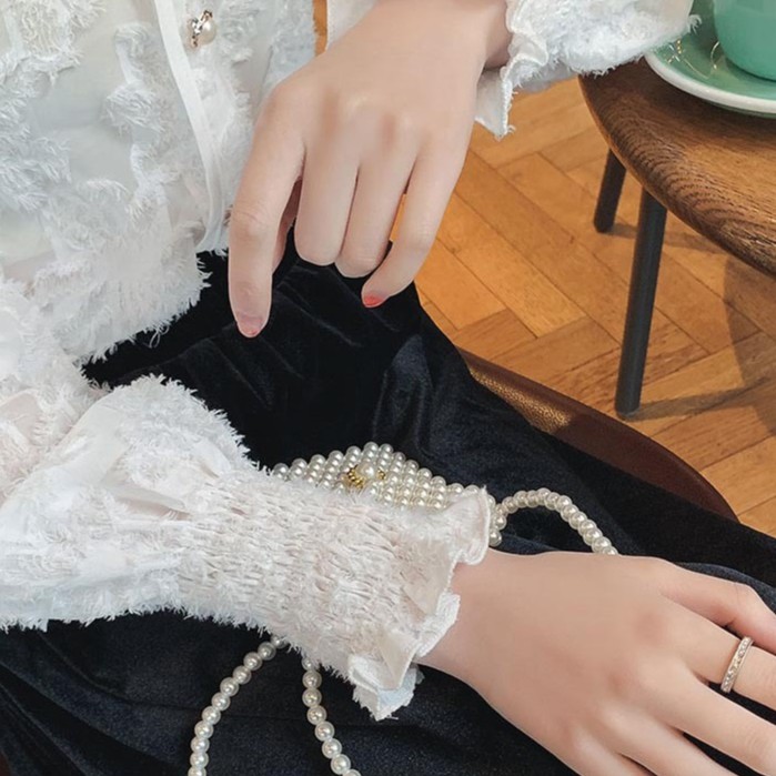 Áo Kiểu Voan Tơ Thêu Nữ Tính - New Thoi Trang