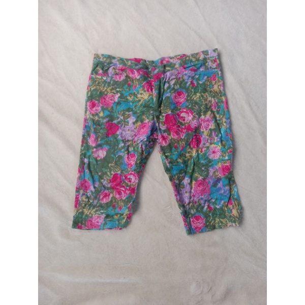 Quần nữ nhiều mẫu size m thanh lý