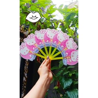 quạt nhựa xòe cầm tay 7 hello kitty - màu hồng hoặc vàng