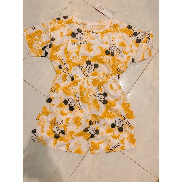 Bộ đùi chuột mickey