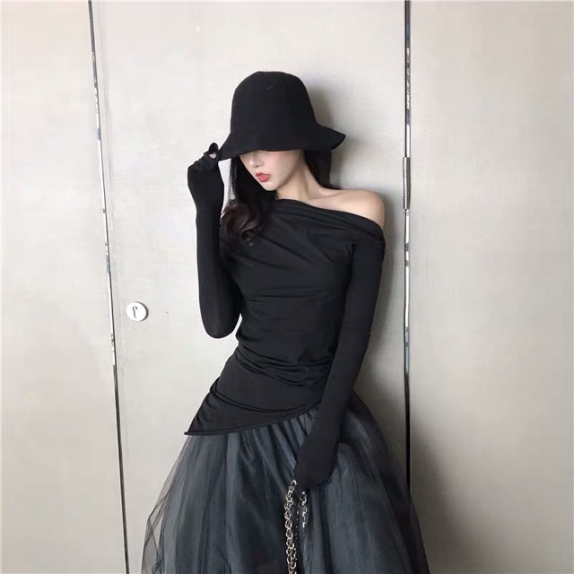 Set áo thun hở lưng và chân váy lưới xoè vạt lệch 7 lớp bồng bềnh siêu chất