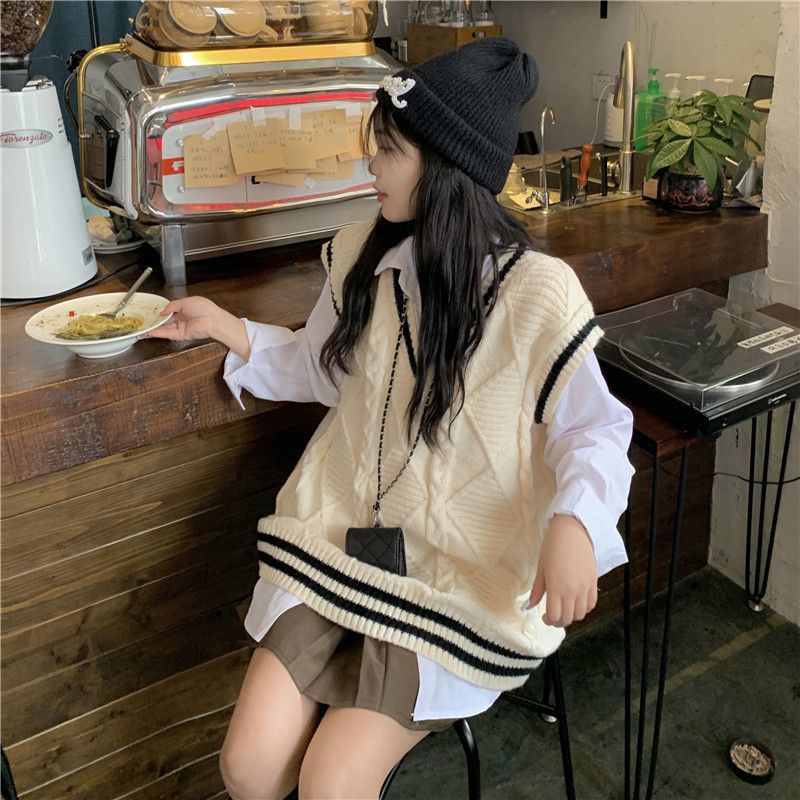 Set áo sơ mi tay dài cổ chữ V + áo khoác len không tay màu sắc tương phản phong cách Hàn Quốc 77