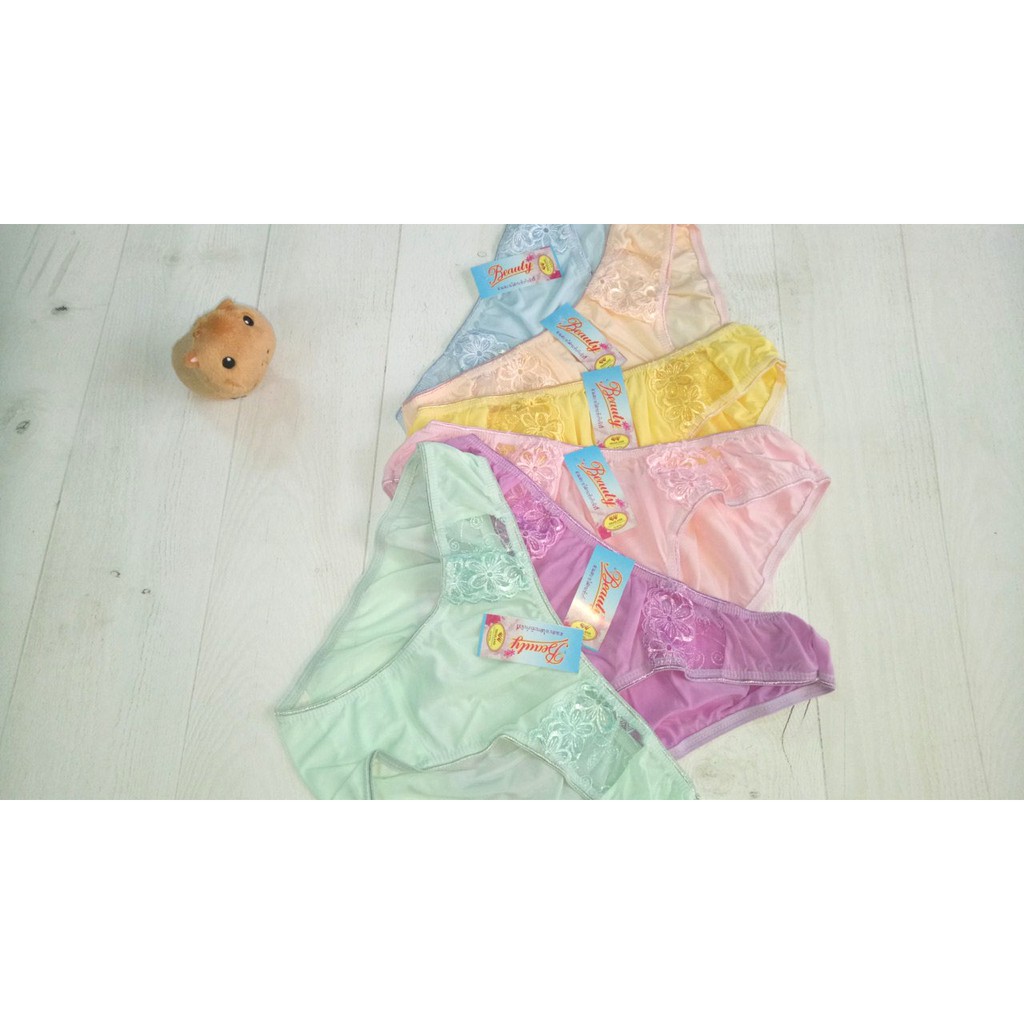 Quần Ren Lớn 100k /10 cái