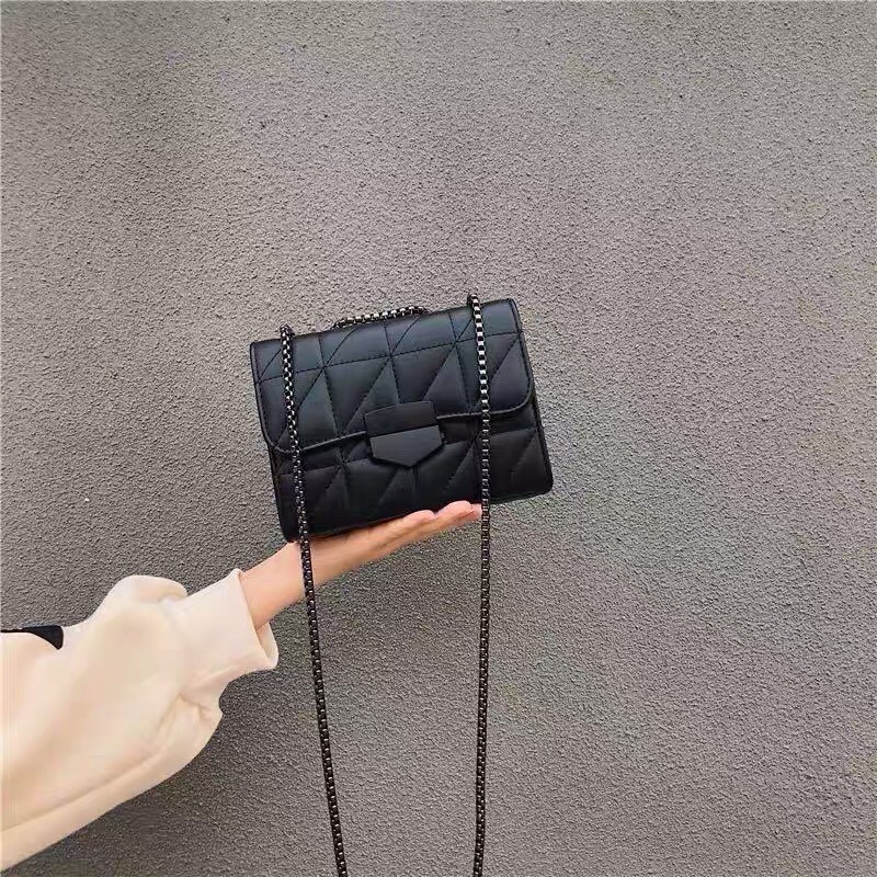 Túi Trần Trám_Khoá Sập_Túi Đeo Chéo Sang Trọng Nữ Tính TX006