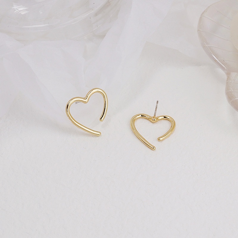 Đôi Khuyên Tai Hình Trái Tim Thời Trang Dành Cho Nữ