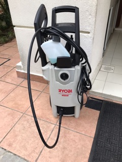 MÁY XỊT RỬA XE RYOBI AJP-1610