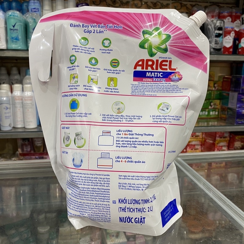 Nước giặt Ariel Matic Hương downy túi 2.1kg