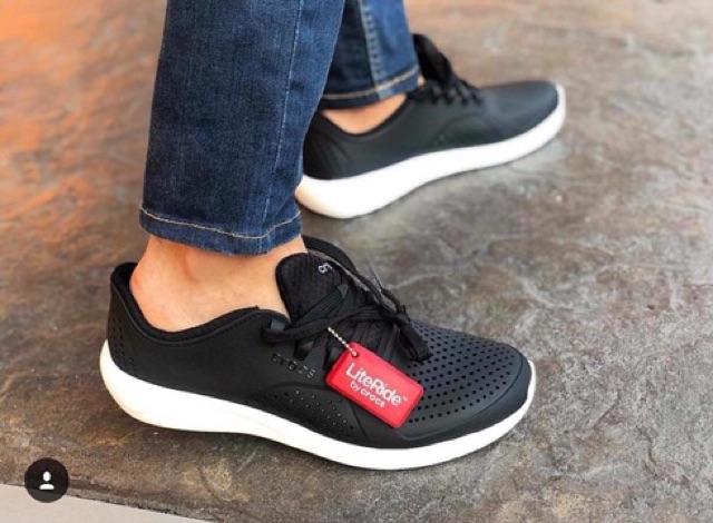 GIÀY LITERIDE PACER CROCS | BigBuy360 - bigbuy360.vn