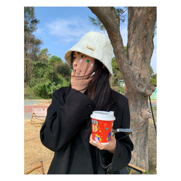 Mũ Bucket Vải Vành Sụp Thêu Chữ LUCK