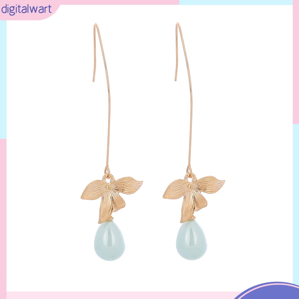 Đôi bông tai dáng dài phối lá đính ngọc trai giả sang trọng cho nữ