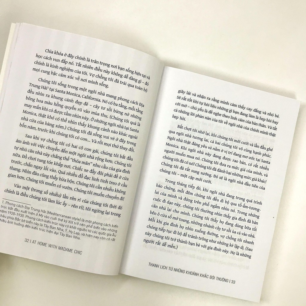 Sách - At Home With Madame Chic - Thanh Lịch Từ Những Khoảnh Khắc Đời Thường | BigBuy360 - bigbuy360.vn